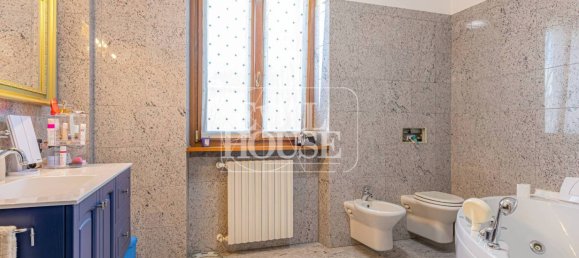 3 Schlafzimmer Haus in Como, Italy, Nr. 260675 41