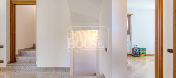 3 Schlafzimmer Haus in Como, Italy, Nr. 260675 39