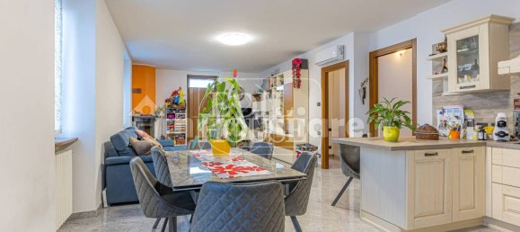 3 Schlafzimmer Haus in Como, Italy, Nr. 260675 15