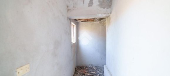 Дом с 2 комнатами в Тарквиния, Италия № 289709 20