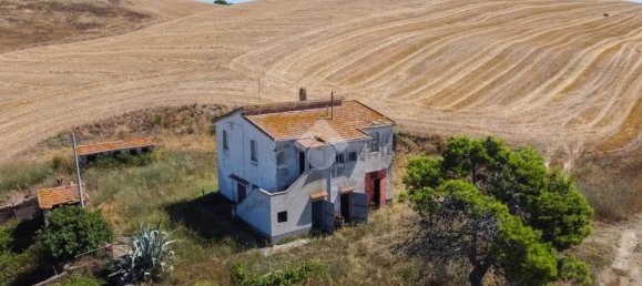 Дом с 2 комнатами в Тарквиния, Италия № 289709 28