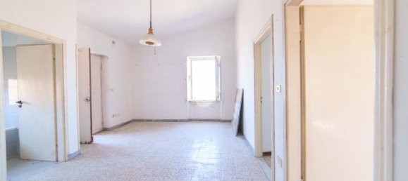 Дом с 2 комнатами в Тарквиния, Италия № 289709 4