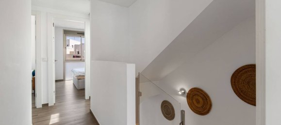 Villa de 4 dormitorios en Alicante, Spain No. 139933 10