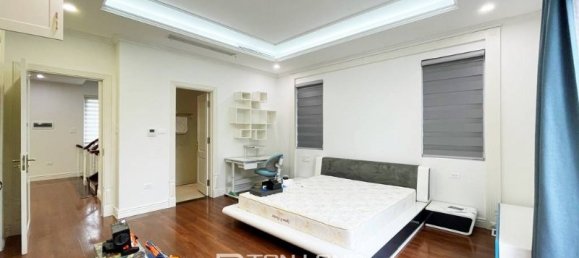 4 Schlafzimmer Villa in Long Bien, Vietnam, Nr. 696 13