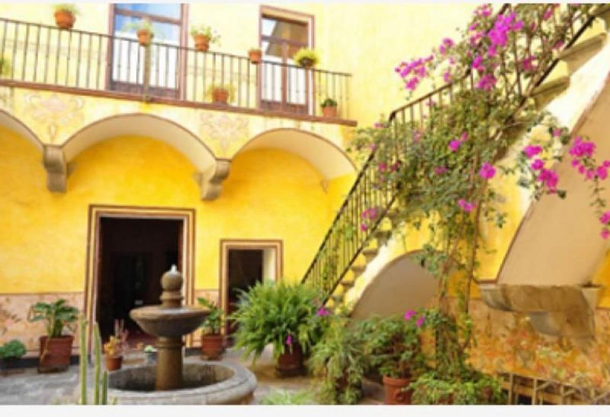 Здание с 10 спальнями в Пуэбла, Мексика № 202506