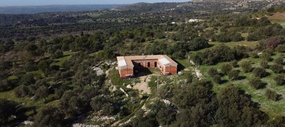 4 rooms House in Noto, Italy No. 190422 11