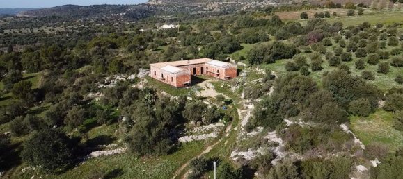 4 rooms House in Noto, Italy No. 190422 9