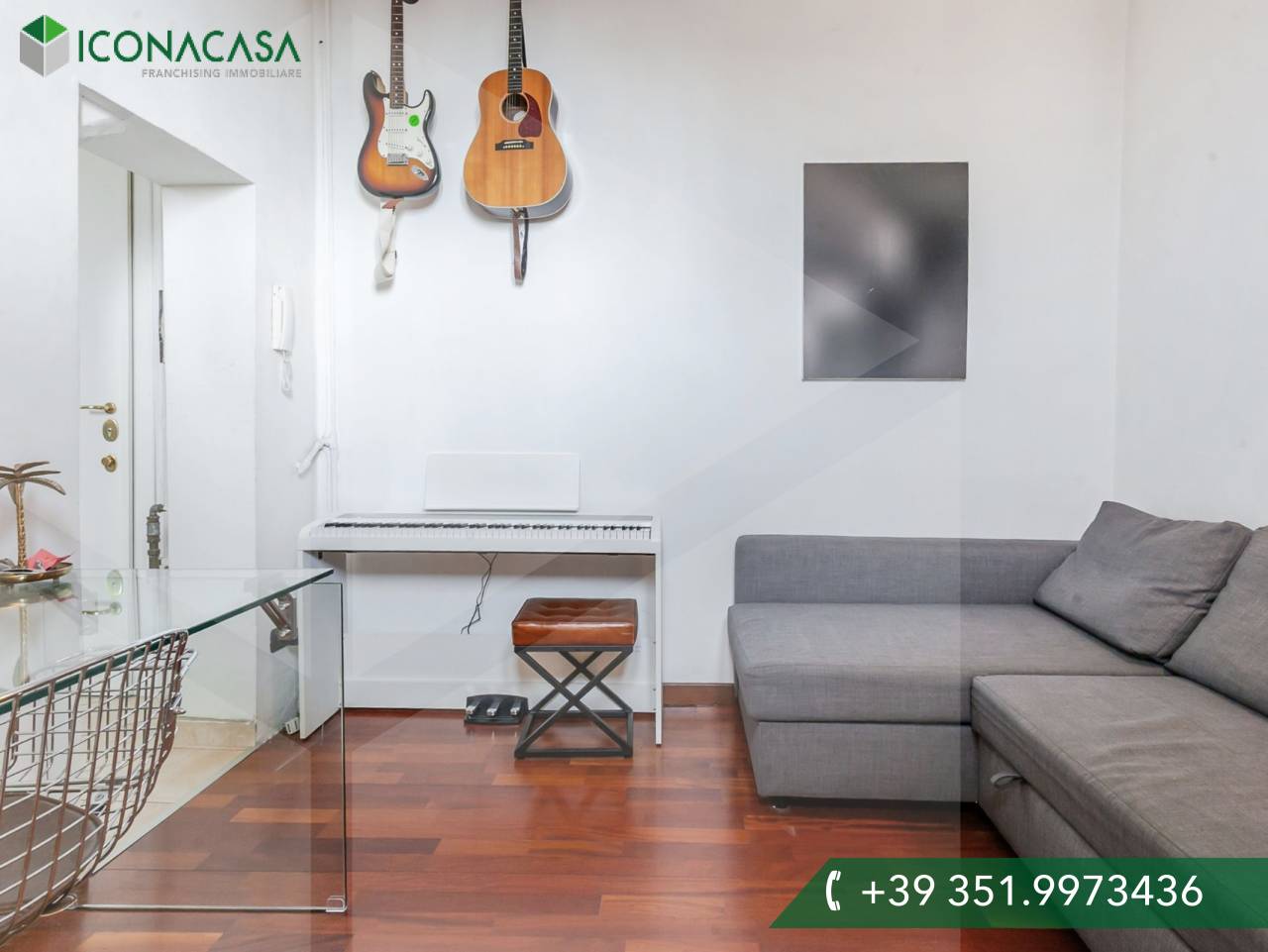 Квартира с 2 комнатами в Милан, Италия № 241127