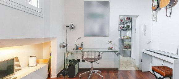 Квартира с 2 комнатами в Милан, Италия № 241127 3