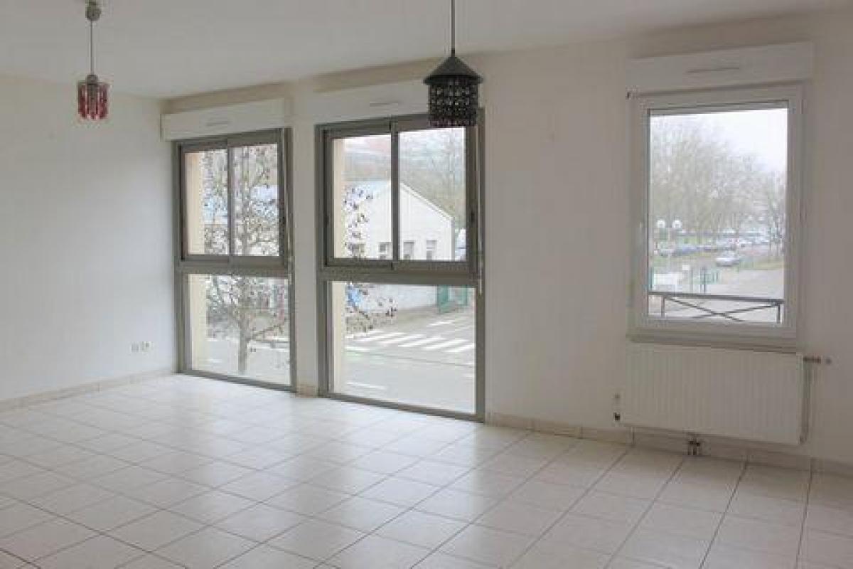 2 bedrooms Condo in Le Mans, France No. 34853