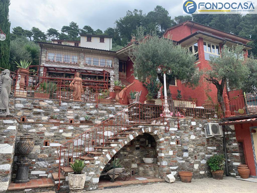 3غرفة فيلا في Seravezza, Italy رقم 391420