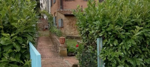 5 rooms House in Montaione, Italy No. 35181 7