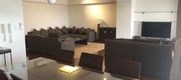 3 dormitorios apartamento en alquiler en Hoan Kiem, Ha Noi, Vietnam № 13643 2