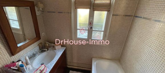 4 bedrooms House in Mantes-la-Ville, France No. 165663 6