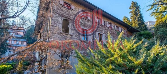 Apartamento de 4 habitaciónes en Bergamo, Italy No. 143572 5