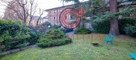 Apartamento de 4 habitaciónes en Bergamo, Italy No. 143572 2