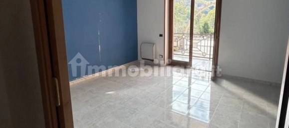 3 bedrooms Apartment in Lauria, Italy No. 61693 6