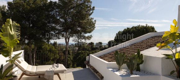 5 bedrooms Villa in Marbella, Spain No. 243582 4