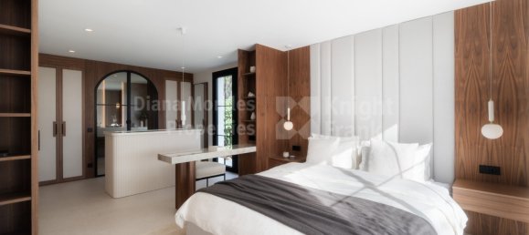 5 bedrooms Villa in Marbella, Spain No. 243582 11