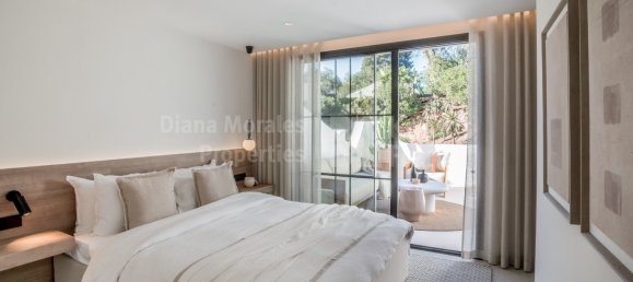 5 bedrooms Villa in Marbella, Spain No. 243582 16