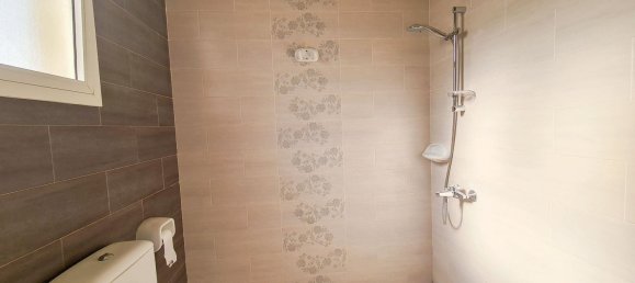 8 bedrooms Villa in Al Kharran, UAE No. 8710 13