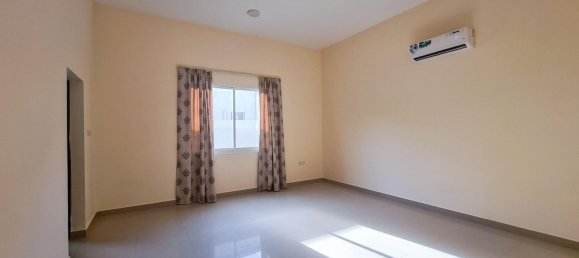 8 bedrooms Villa in Al Kharran, UAE No. 8710 12