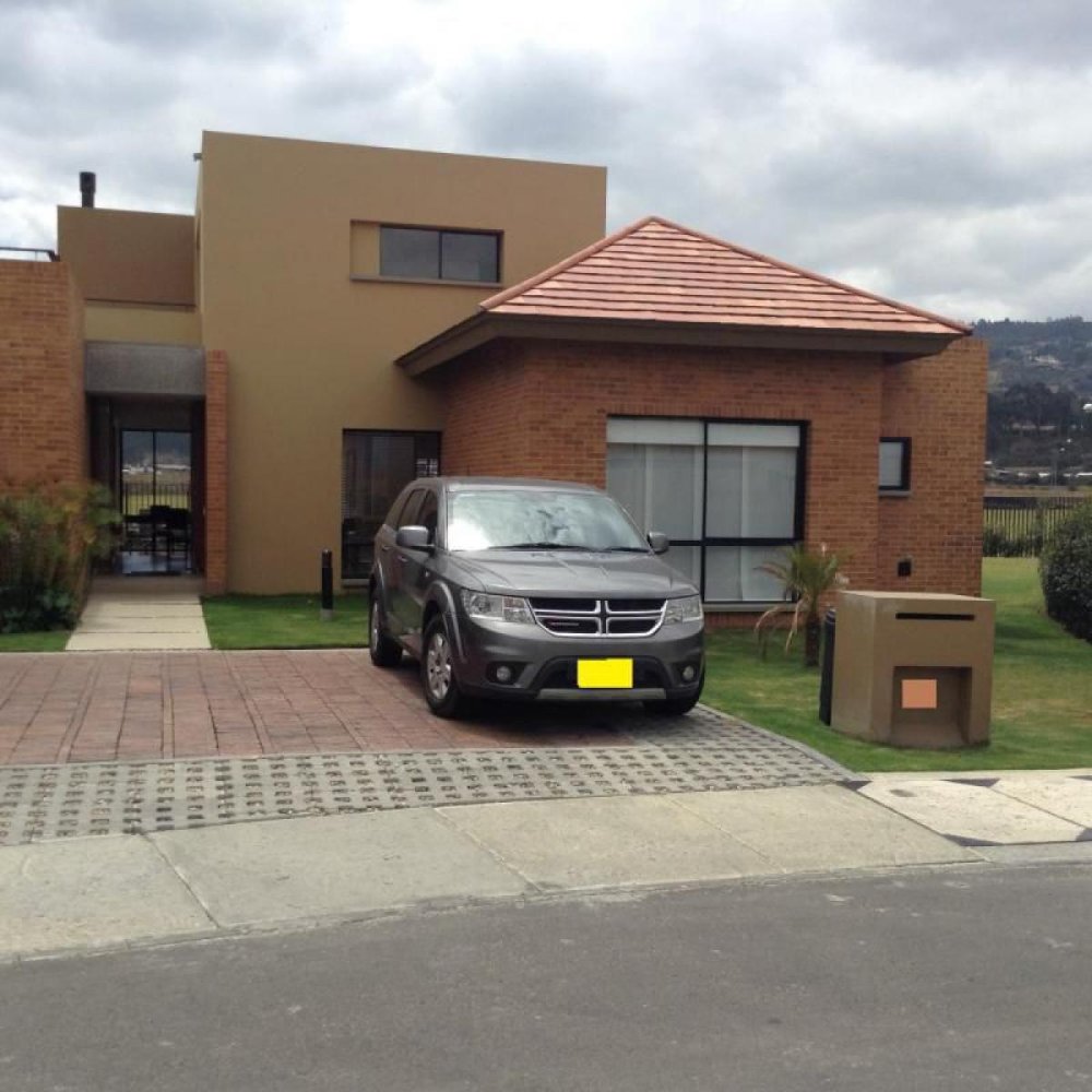 3 bedrooms House in Cundinamarca, Colombia No. 5950