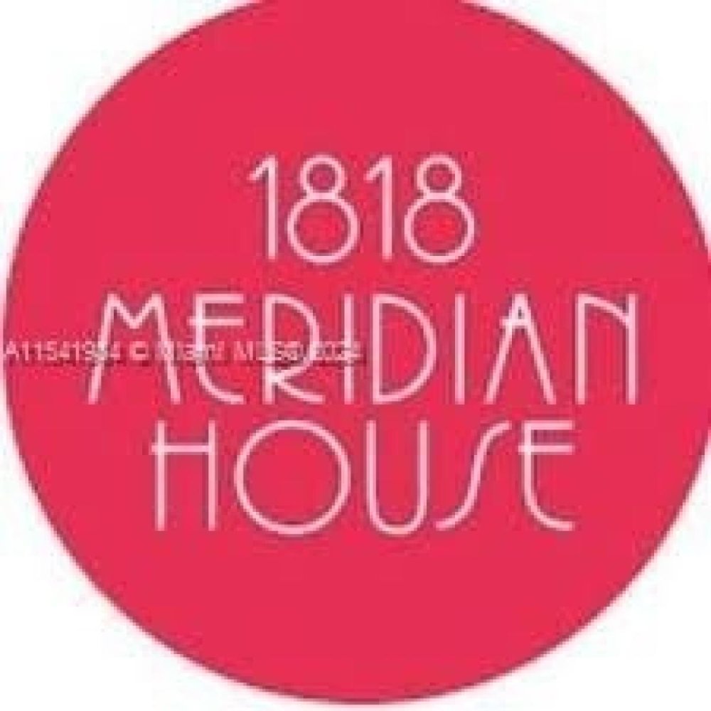 Дом с 2 спальнями в Майами-Бич, США № 392537