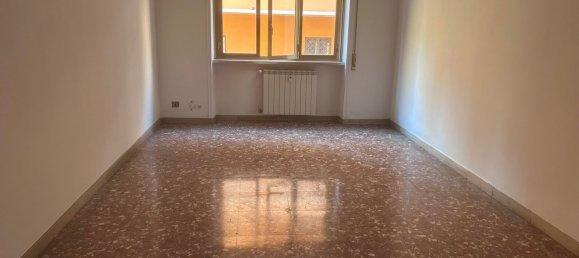 4 rooms Apartment in Rome, Italy No. 204790 3