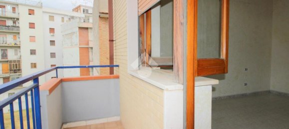 Apartamento de 2 dormitorios en Lucera, Italy No. 136835 18