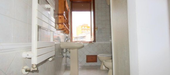 Apartamento de 2 dormitorios en Lucera, Italy No. 136835 13