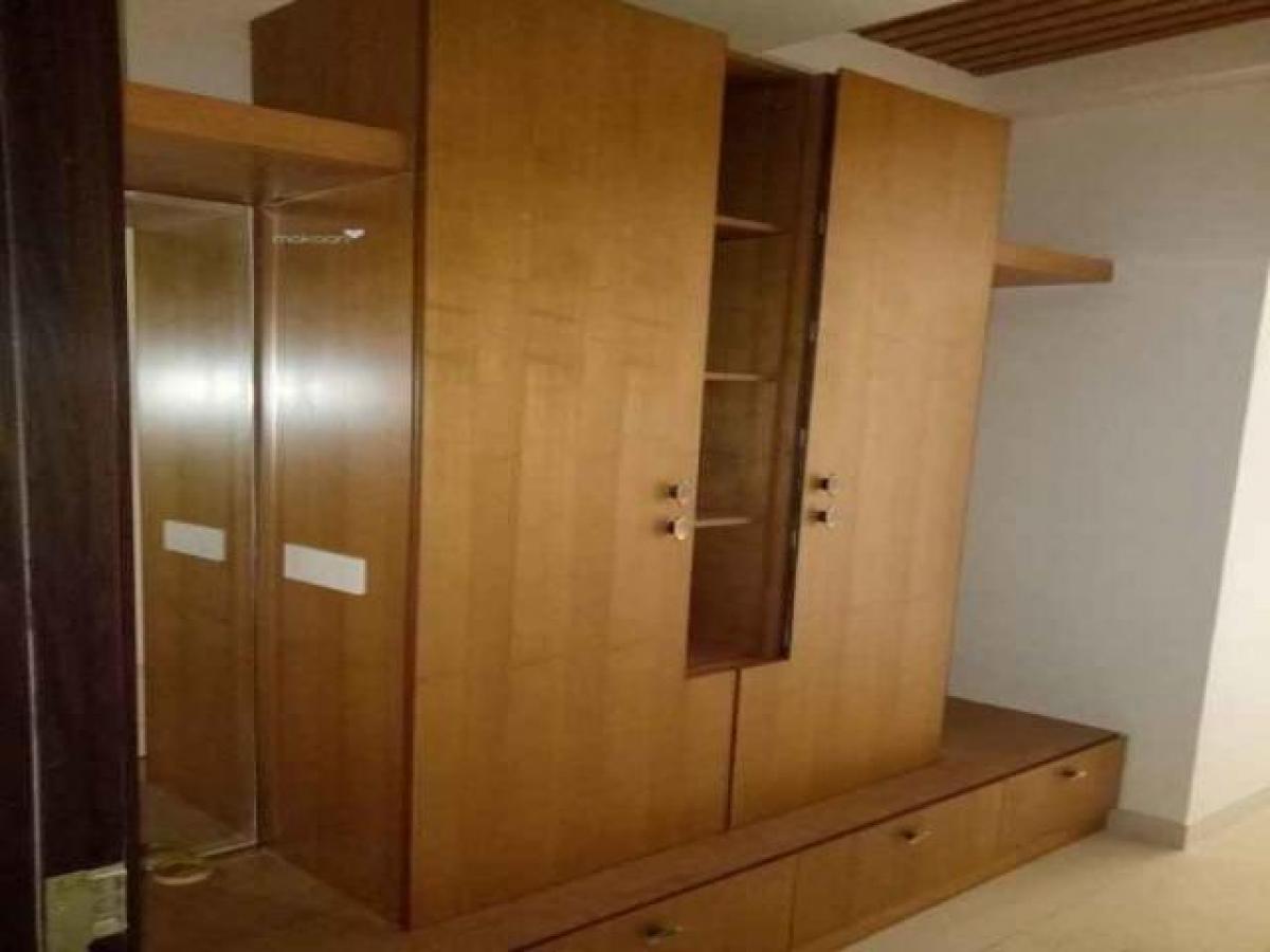 Дом с 4 спальнями в Бангалор, Индия № 7074