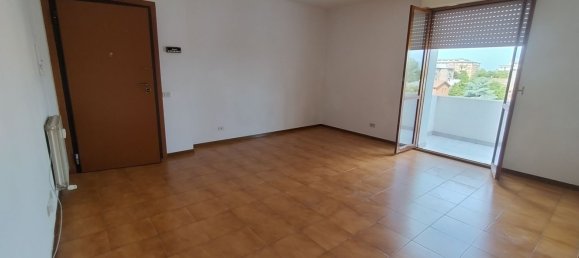 4 rooms Apartment in Modena, Italy No. 295674 19