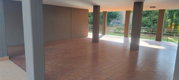 4 rooms Apartment in Modena, Italy No. 295674 7