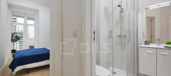 3 bedrooms Apartment in Lisbon, Portugal No. 103595 2