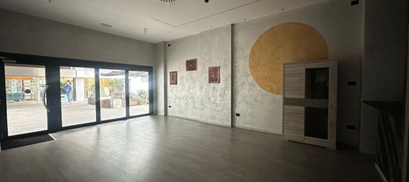 Gewerbliche Immobilie in Padua, Italy 120m², Nr. 159176 5