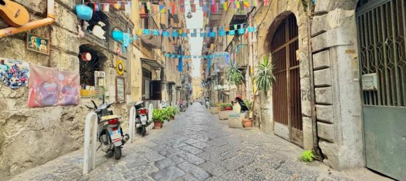 2 rooms Apartment in Naples, Italy No. 33704 30