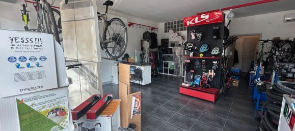 Коммерческая недвижимость 62м² в Гуарене, Италия № 280303 14