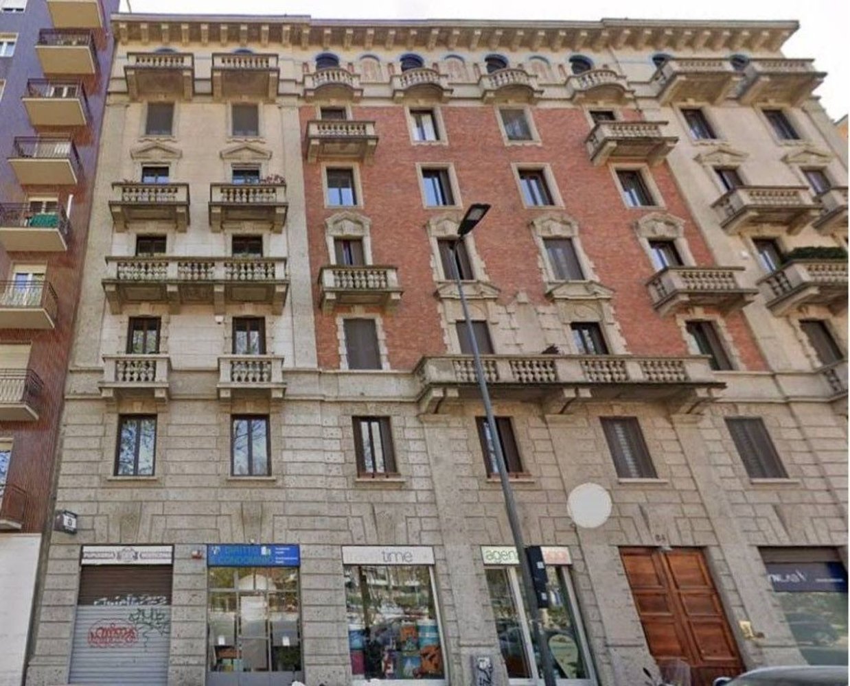 Büro in Milan, Italy 46m², Nr. 387512