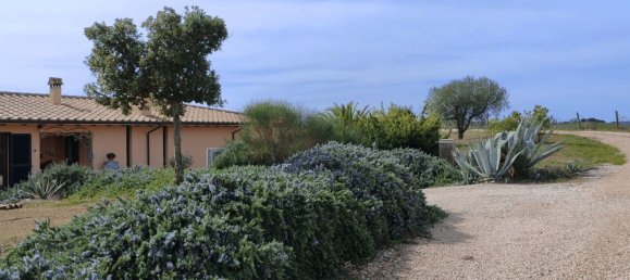 3 bedrooms Castles in Orbetello, Italy No. 55601 14