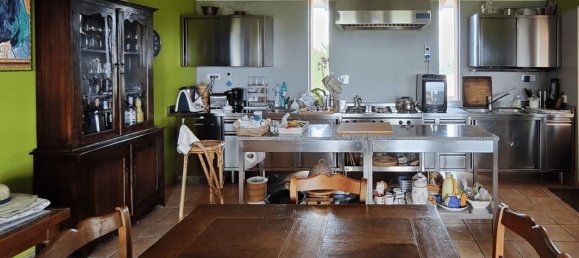 3 bedrooms Castles in Orbetello, Italy No. 55601 28