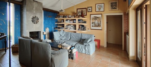 3 bedrooms Castles in Orbetello, Italy No. 55601 20