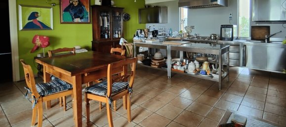 3 bedrooms Castles in Orbetello, Italy No. 55601 23