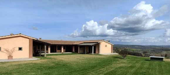 3 bedrooms Castles in Orbetello, Italy No. 55601 7