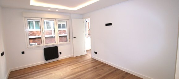 2 bedrooms Apartment in Gijon, Spain No. 149300 4