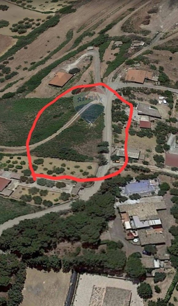 Terreno en Caltagirone, Italy 1000 m² No. 267261