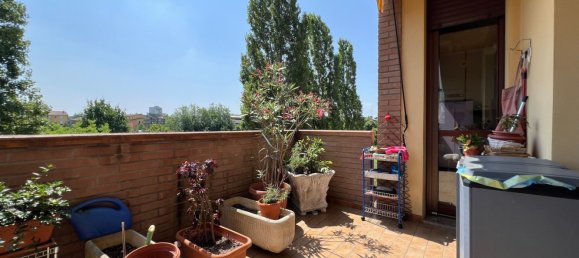 5 bedrooms Apartment in Reggio Emilia, Italy No. 315973 8