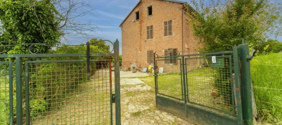 5 rooms House in San Paolo Solbrito, Italy No. 149952 2