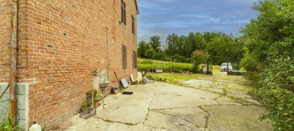 5 rooms House in San Paolo Solbrito, Italy No. 149952 4