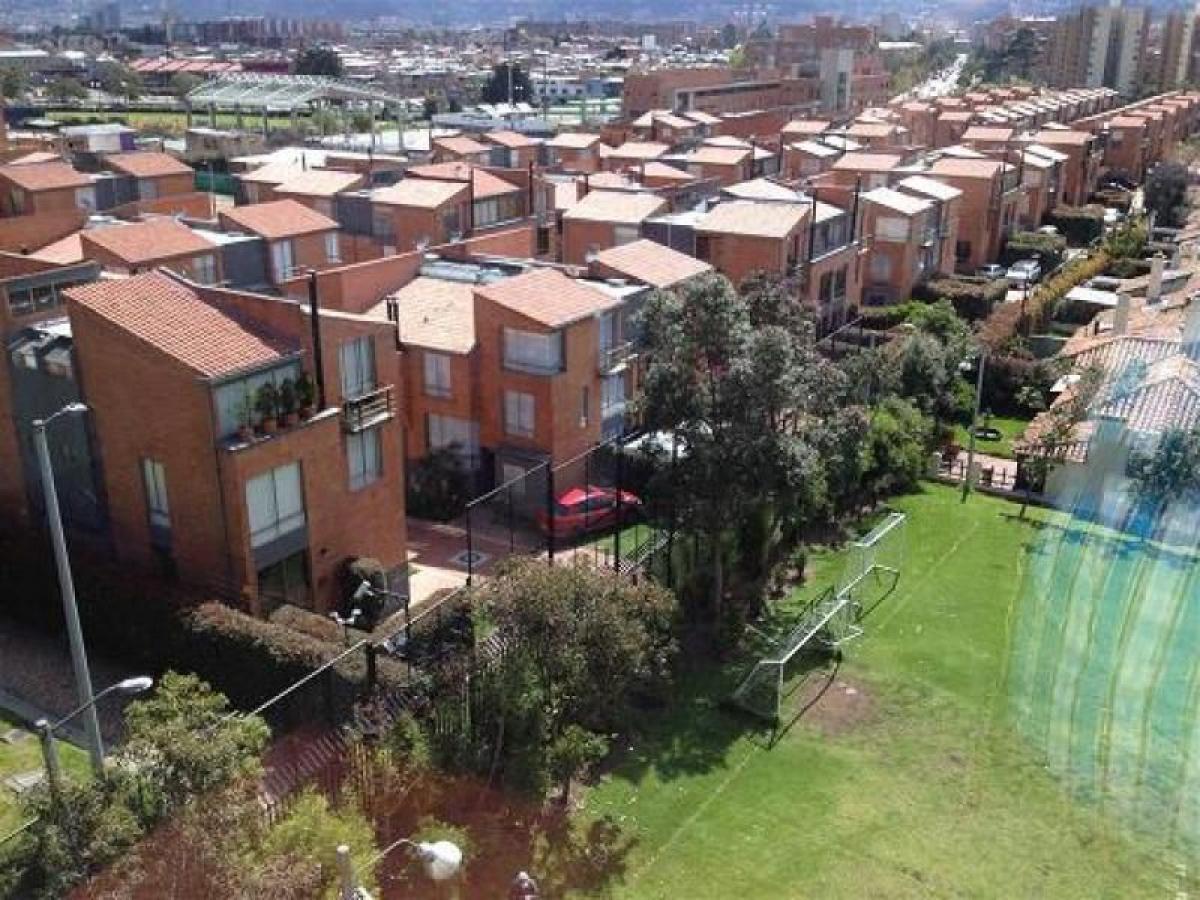 4 غرف نوم منزل في Bogota, Colombia رقم 11190